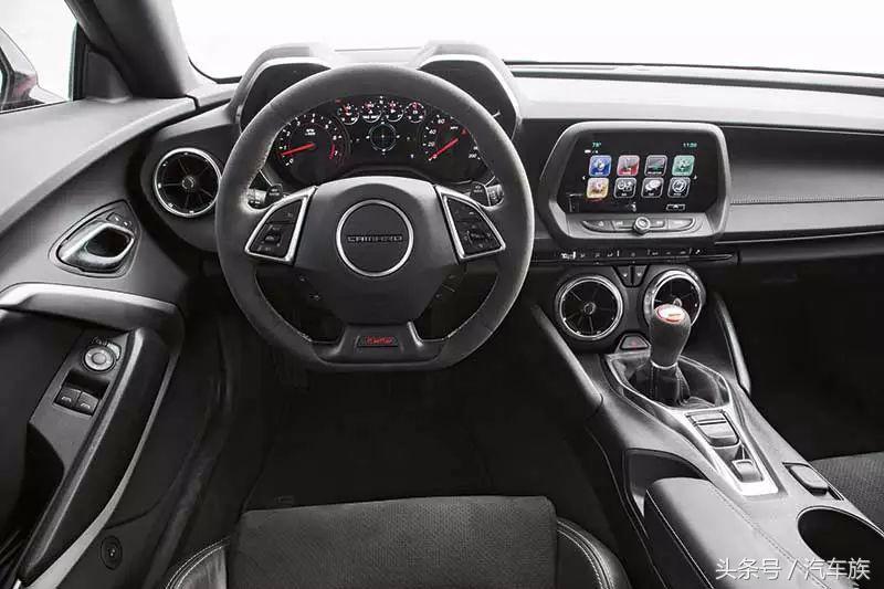 福特野马和雪佛兰科迈罗对比空间,福特野马对比雪佛兰科迈罗