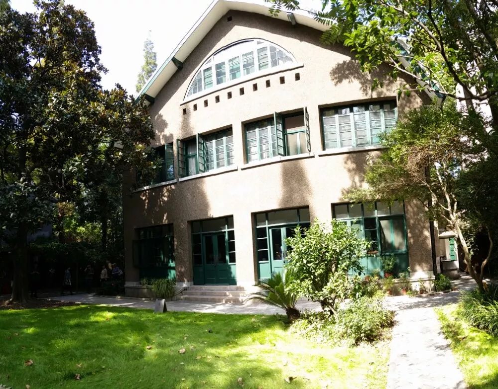 魔都超美的网红打卡圣地安福路,上海网红打卡地必去的路