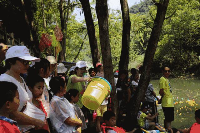 宜昌青龙峡第四届亲子漂流大赛实况回顾！你错过的精彩都在这里！