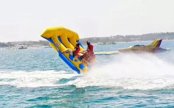 马尔代夫的蓝天绿树水清沙白,北京周边绝美海滩