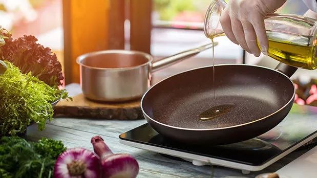 特级初榨橄榄油怎么生吃好吃一点,亚麻籽油和橄榄油怎么生吃比较好