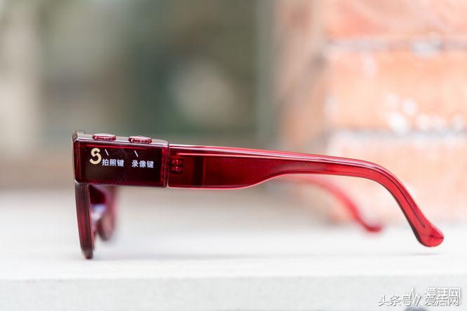 直播还在用手机？我的哒*眼镜视**会拍照