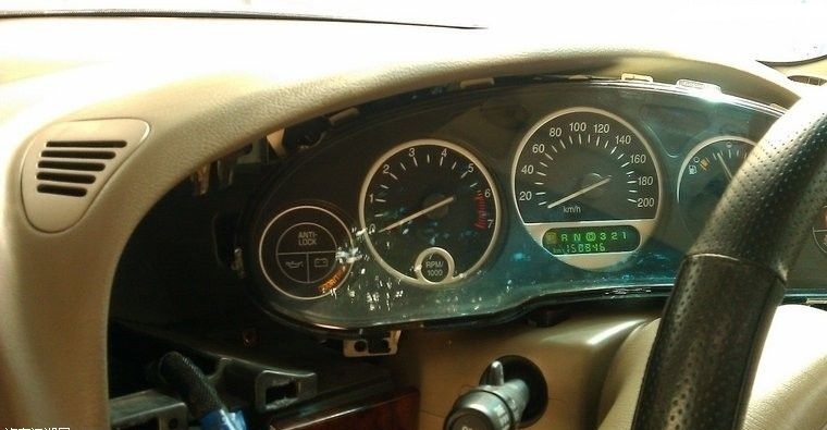 别克君威仪表盘速度表不亮了,君威仪表里程不显示