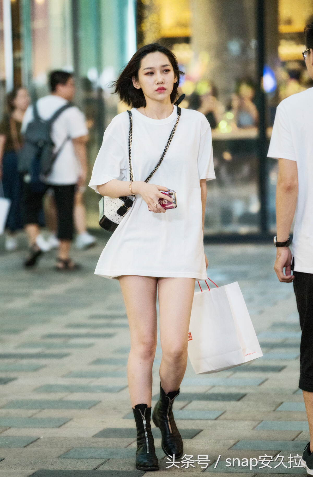 伏天穿大黄靴,三伏天穿靴子都不感觉捂脚