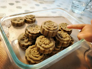 带皮绿豆糕怎么吃,宝宝版带皮绿豆糕的做法