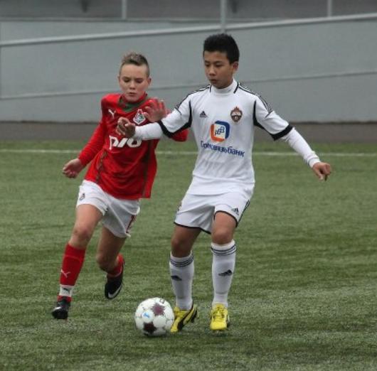 他是俄罗斯少年足球最强新人，却拒绝俄罗斯国籍执意加入中国队