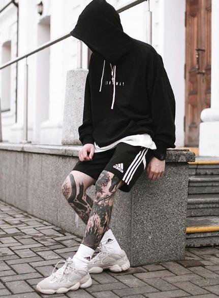 adidas重新开播,adidas新款鞋会降价吗