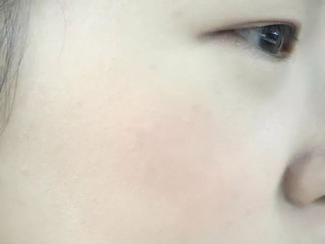 nars腮红液体和粉状,nars高潮腮红打在颧骨还是脸颊