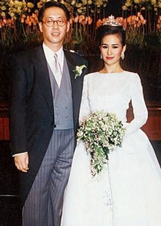 小三上门逼死原配？千亿豪门的传奇背后，是数不清的狗血八卦