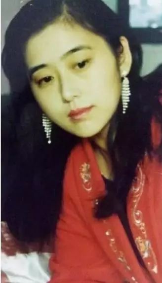 20年前的父母和现在父母的对比,20年前的爸妈照片