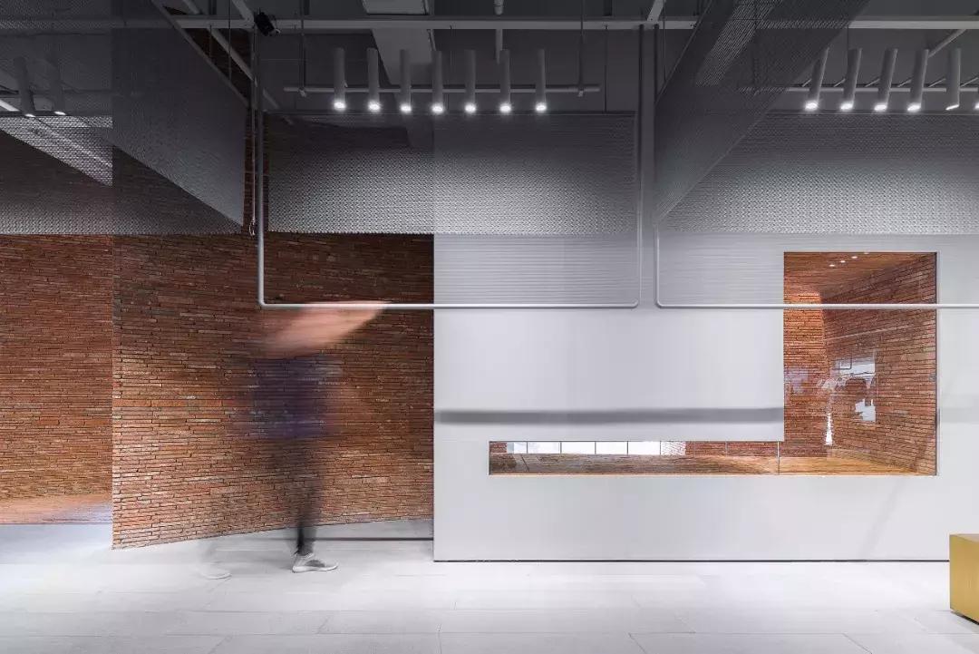 新作首发｜墟之峡谷.上海UR旗舰店！