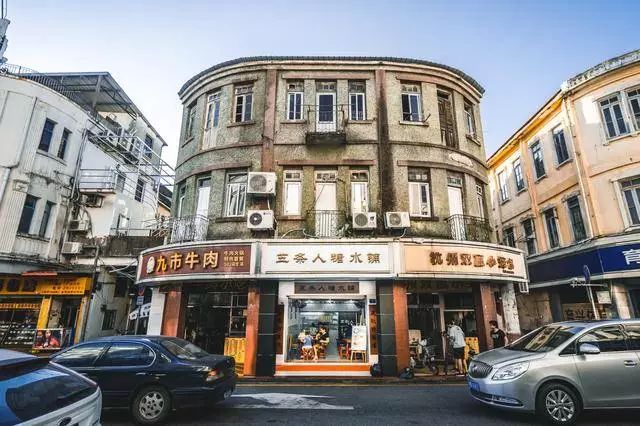 开一家店简单但要想开好一家店,开一个甜品店都要有什么