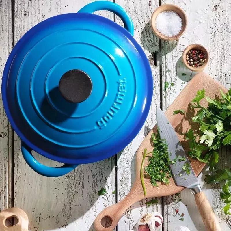 这里有口死沉死沉的铸铁锅麻烦你背下