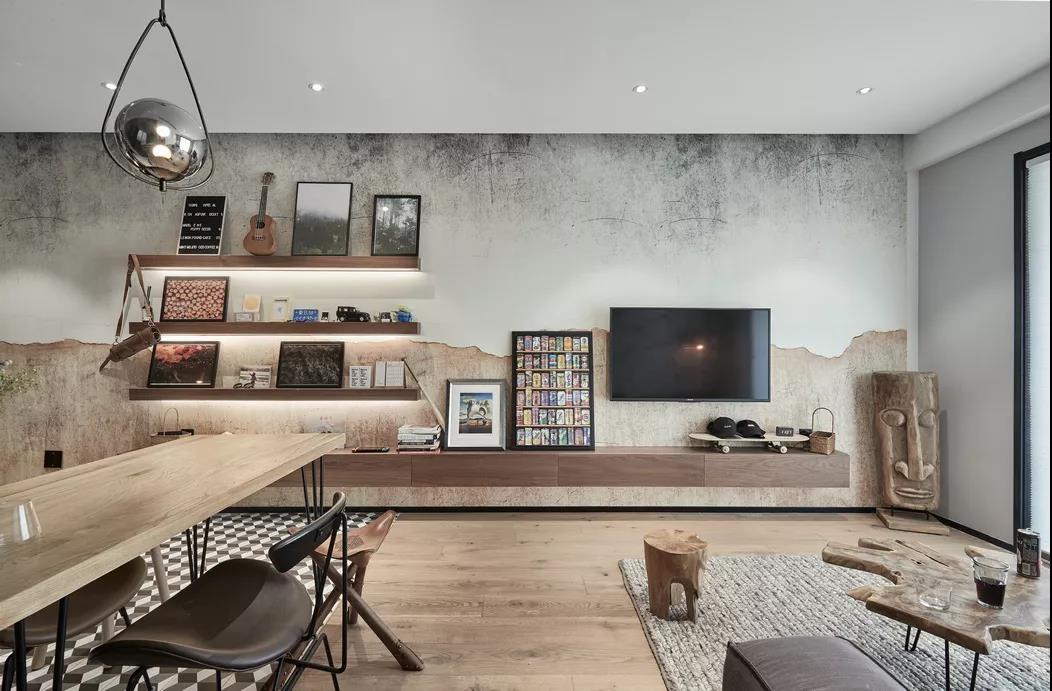 搬块木板当床头!木色打造的济南恒大世纪广场88㎡怀旧风全包12万