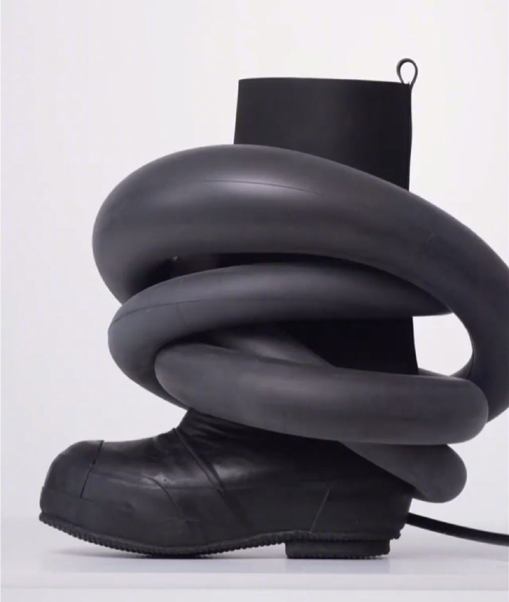 lv的围巾真的好看吗,lv中古款围巾到底是真是假