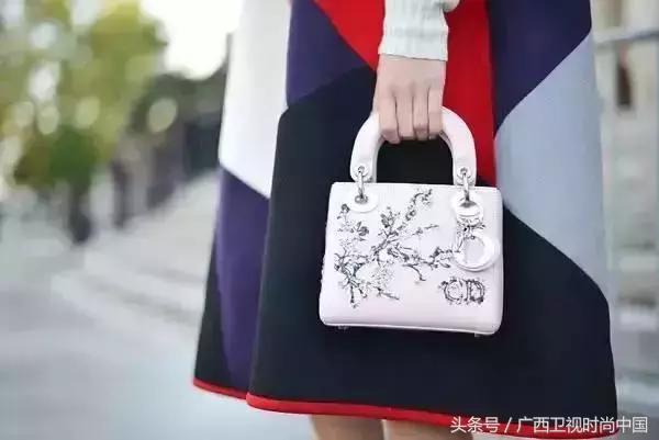 中国风穿什么好看,中国风适合年轻人穿吗