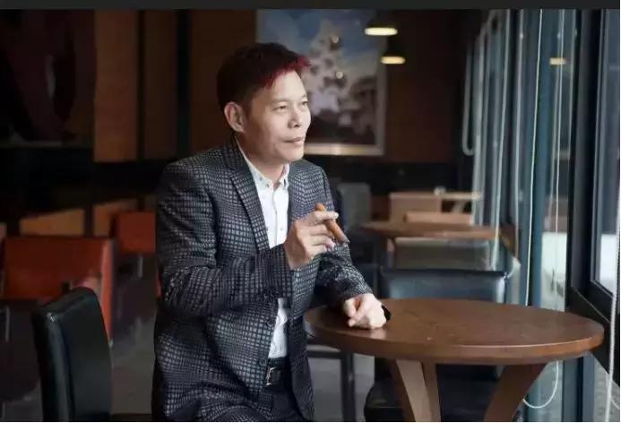 校服乔治白,校服供应商乔治白