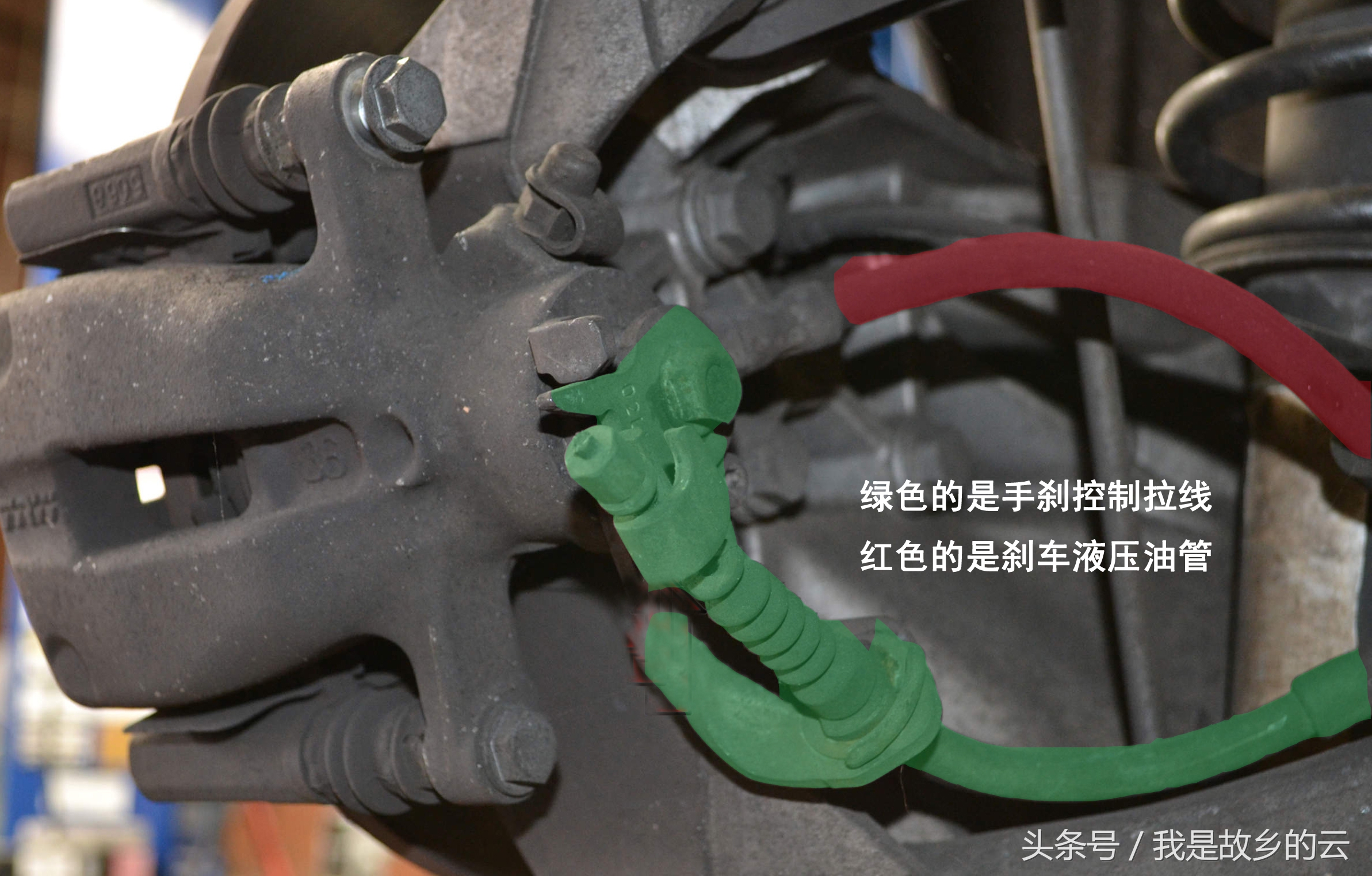 刹车控制的是前轮还是后轮,刹车是前轮磨损快还是后轮磨损快