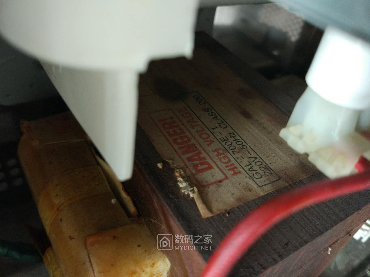 怎样拆微波炉变压器才能改点焊机,报废微波炉改点焊机