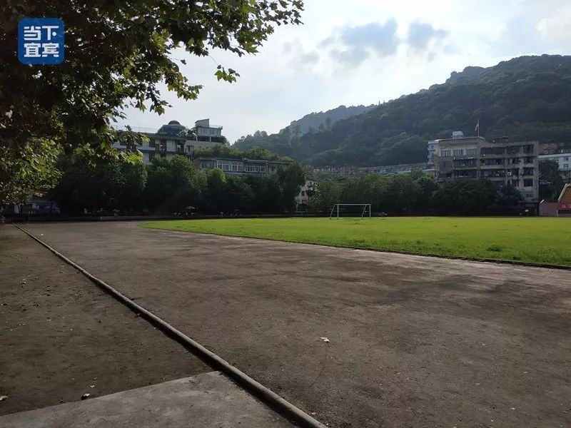 宜宾新建体育场,宜宾广场改造规划图