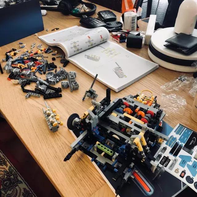 乐高10261与乐拼对比,乐拼和乐高布加迪的区别