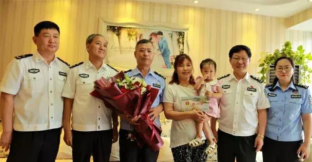 走进基层唱响警营带着真情传送关爱｜公安部“公安文化基层行”文艺小分队赴焦慰问演出