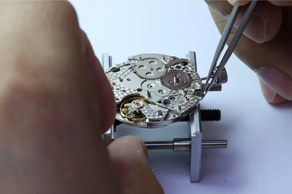 万国葡萄牙iw371615保养多少钱,万国葡萄牙系列iw371417