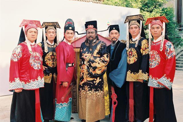 范鸿轩何家劲金超群得奖,新鸳鸯蝴蝶梦何家劲范鸿轩金超群