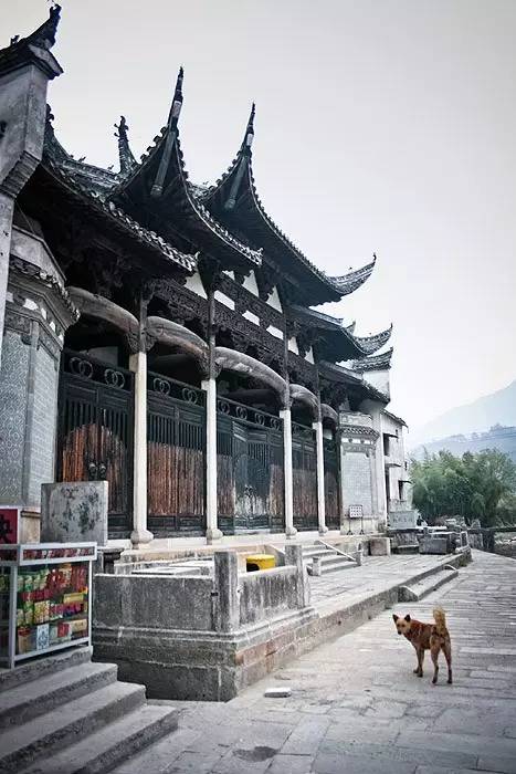 独自旅行一定要去的地方,第一次独自旅行去了哪里