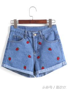 废旧的牛仔裤怎么改短裤,废弃牛仔裤如何变短裤