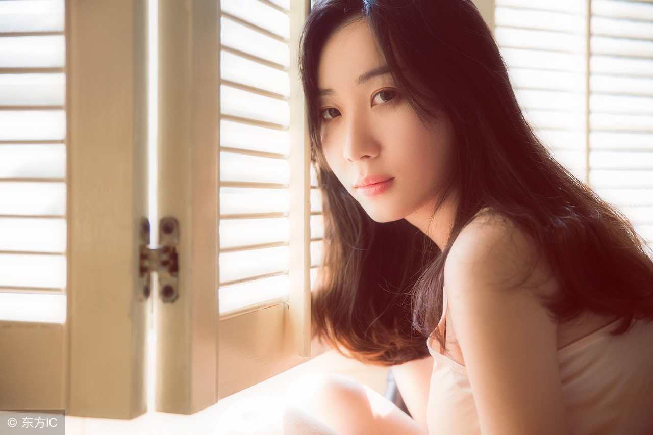 岁月：Loveistheenemy,butyouthpassesasafleetingwave