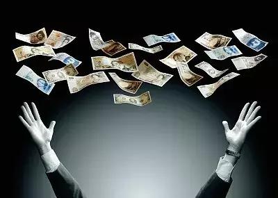 19岁小伙高考误入传销组织成功,大学生误入传销组织被警方抓获