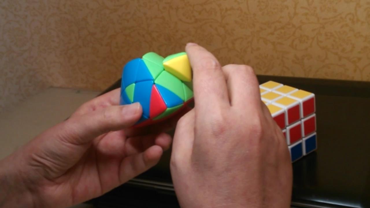 四阶粽子魔方还原教程第一步,简单粽子魔方还原教程视频