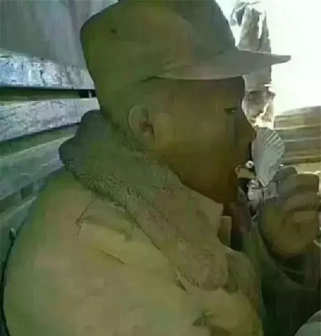 向所有中国军人军属致敬,致敬军人致敬军属