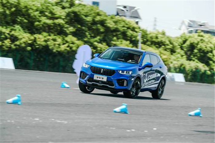 c罗和wey打球,c罗的wey