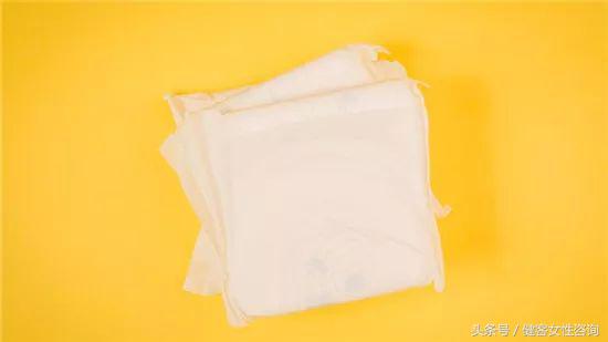 卫生巾用纯棉的好还是轻薄好,卫生巾一定要用最好的棉