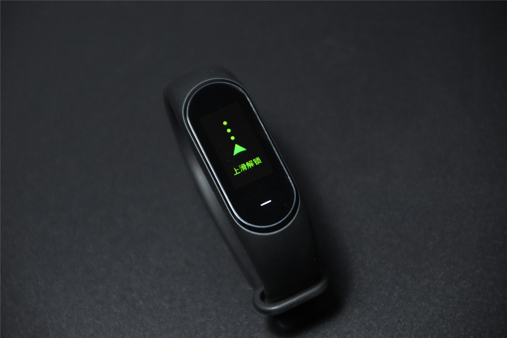 黑加手环对比小米手环3nfc,小米手环8nfc和iwatch