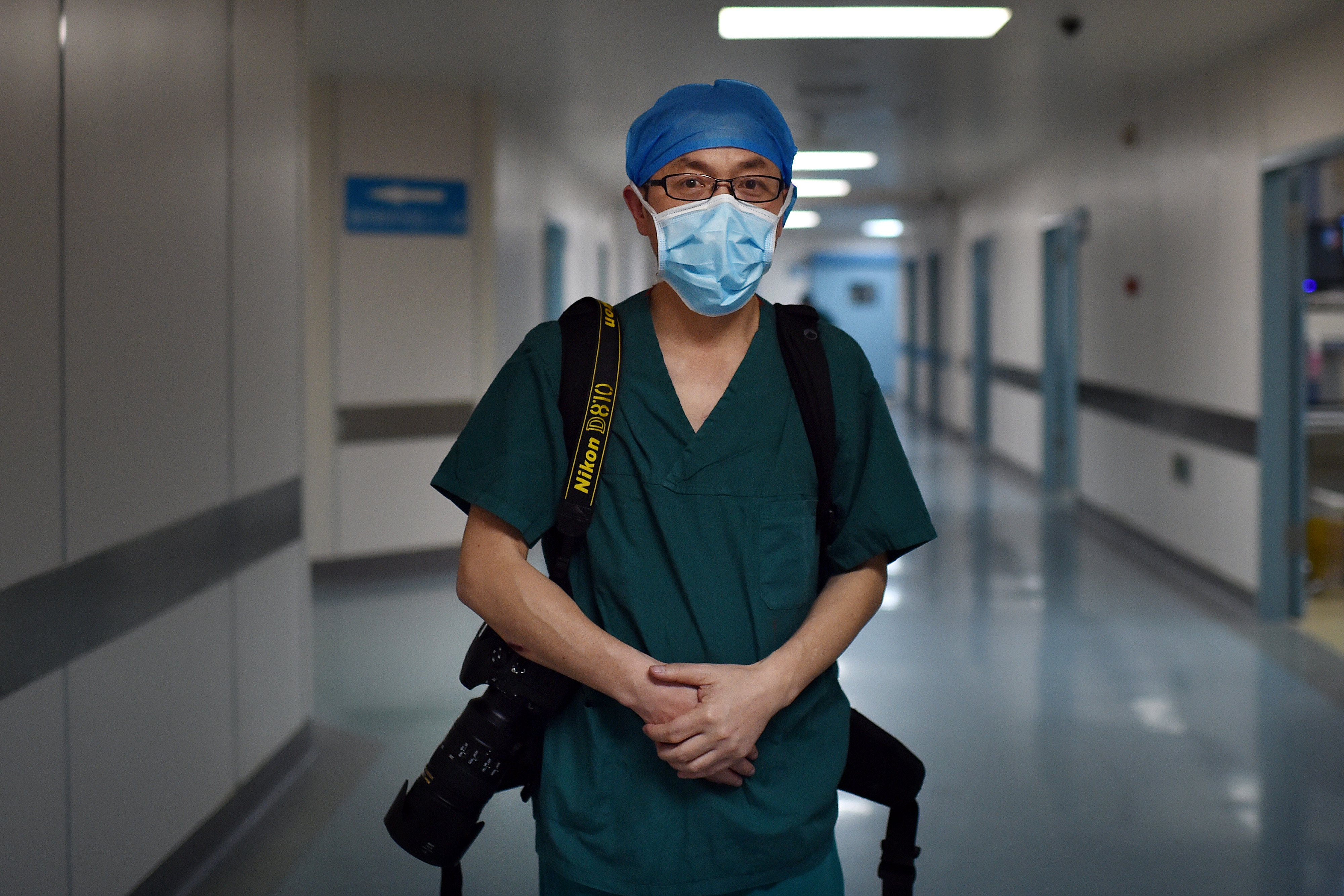 资深记者辞职专拍小人物，在头条获6亿流量，还用镜头解救了140个家庭