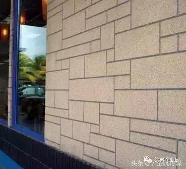 真石漆墙面坑坑洼洼如何补救,真石漆发花泛白的原因有哪些