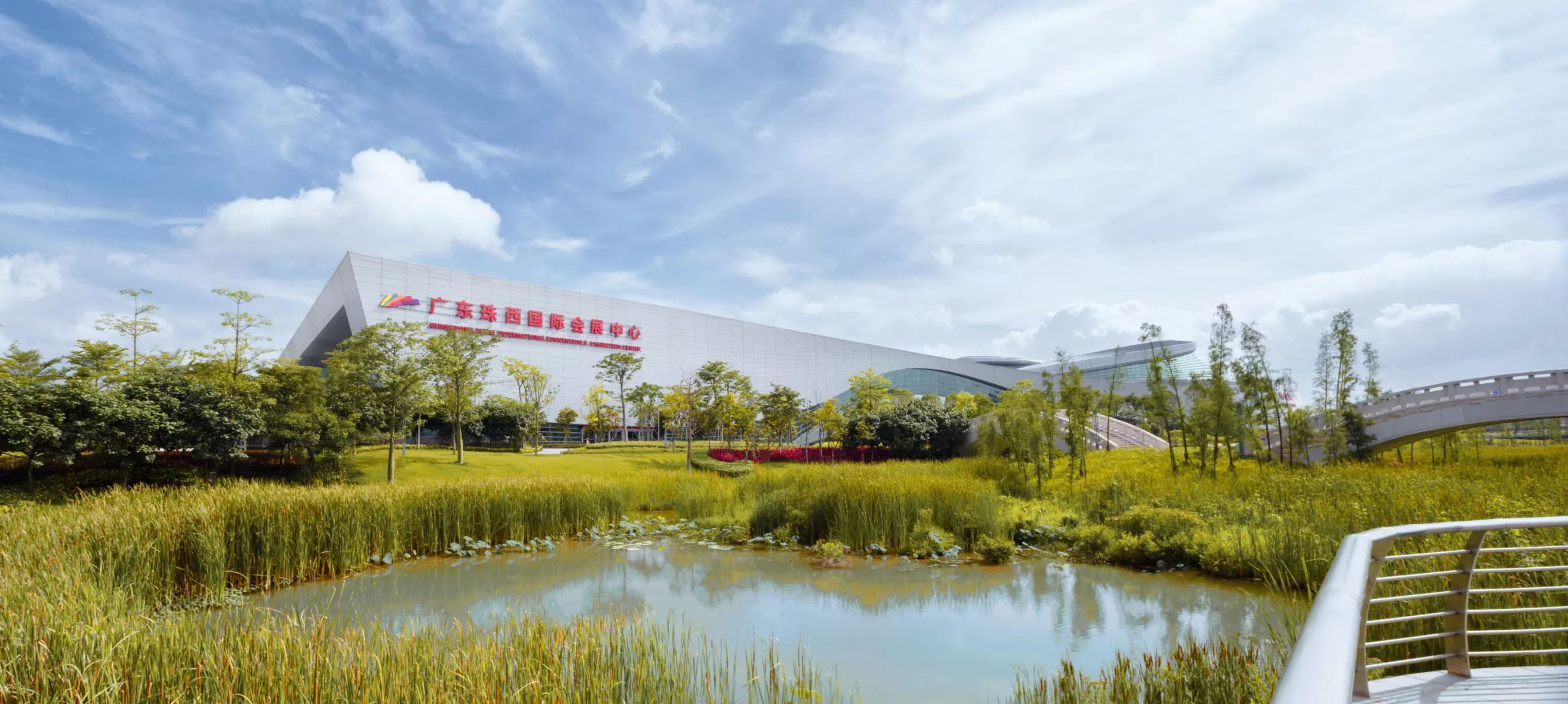 江门保利大都会体育中心,江门保利体育中心周边