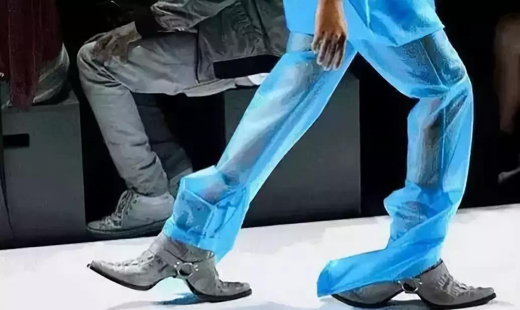 两万块的ysl鞋,ysl2万左右的包