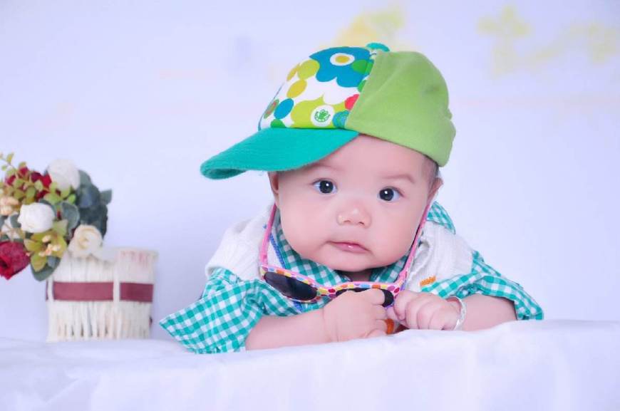 两岁内孩子出现斗鸡眼,一岁小孩出现斗鸡眼