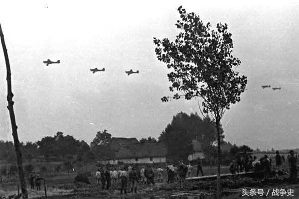 二战德国跟苏联瓜分波兰,波兰二战时为什么要被苏联德国打