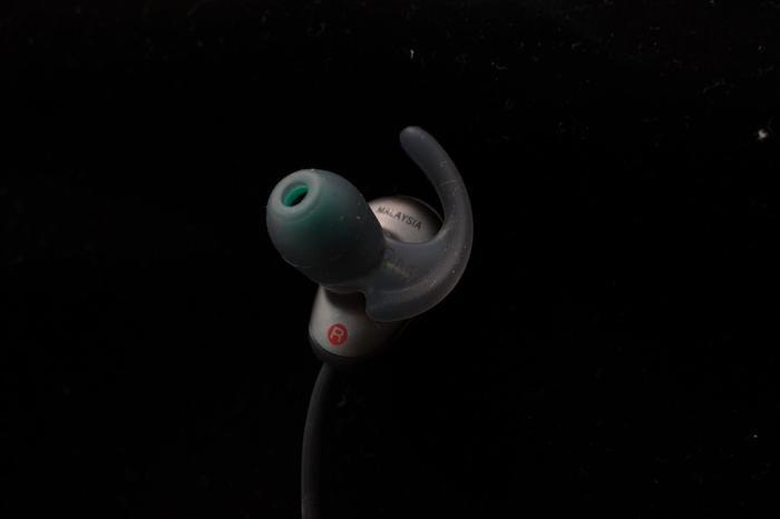 索尼wi-sp600n降噪耳机使用说明书,索尼sp600n是降噪耳机吗