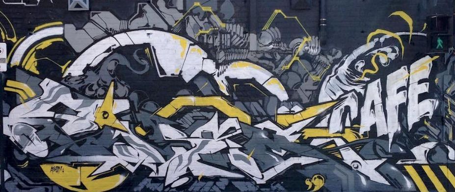 鑷敱涓嶆伅瀹濋浮,鑷敱涓嶆伅鑻辫