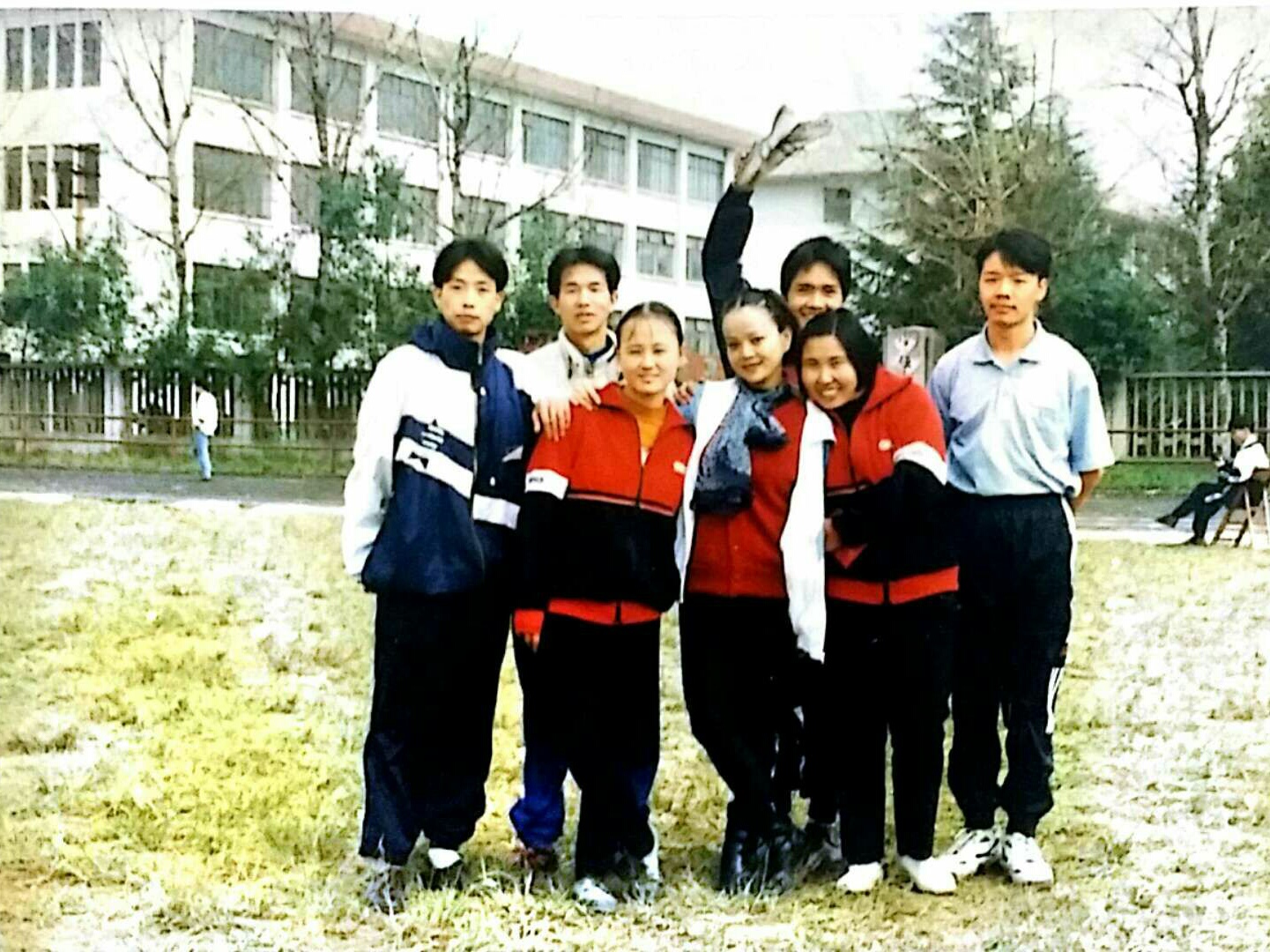 芳华！浪漫与热血，1990年代大学生，最后的精英教育接受者！