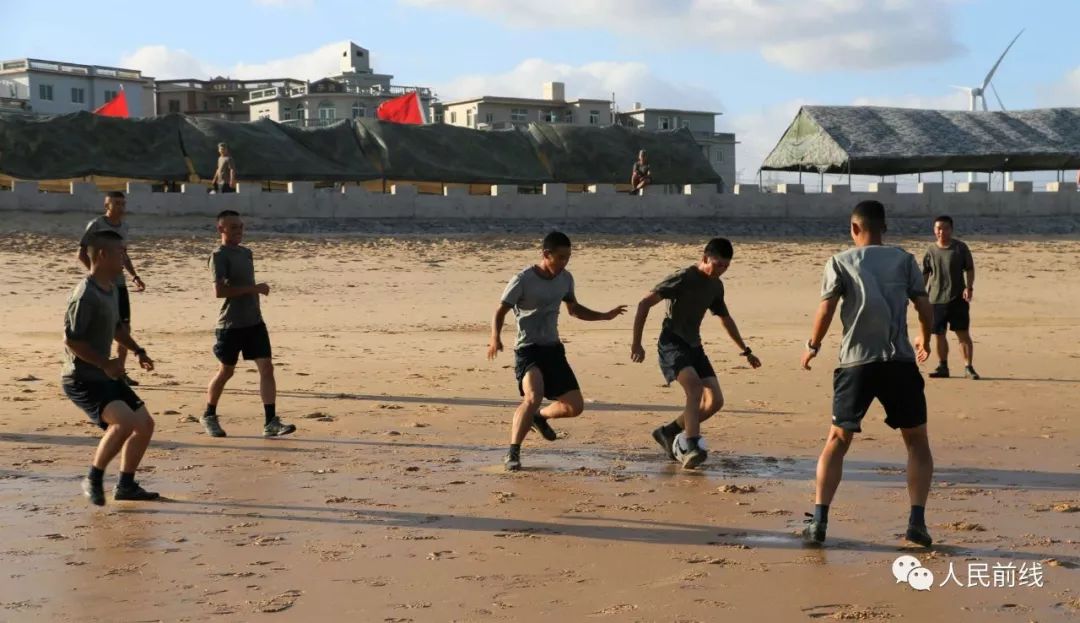 面朝大海人生就像一场旅行,面朝大海烧烤
