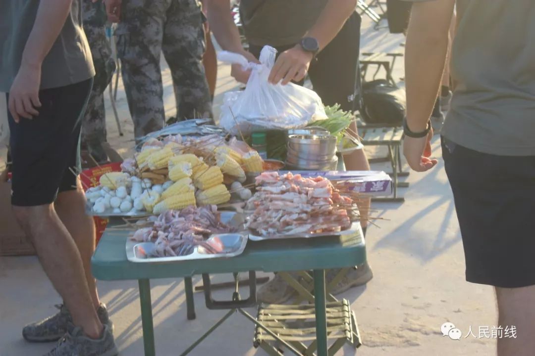 面朝大海人生就像一场旅行,面朝大海烧烤