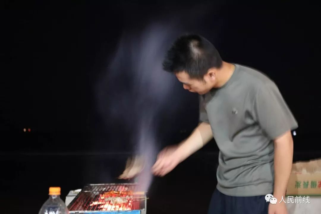 面朝大海烧烤,面朝大海人生就像一场旅行