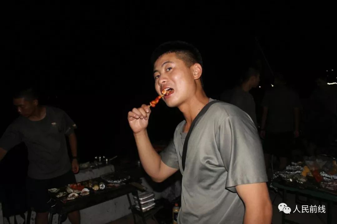 面朝大海人生就像奔流不息的大海,面朝大海人生就像一场旅行